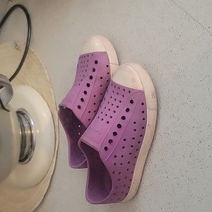 Native shoes purple/bone c11